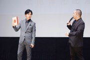左から神谷浩史、石川達也氏。