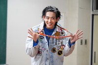 竜星涼演じる上杉潜夜。