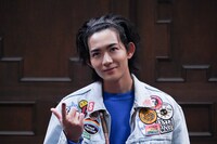 竜星涼演じる上杉潜夜。