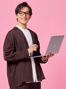 久保田秀敏扮する長谷川ショウタ。