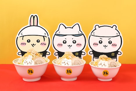 「ラーメン豚」はサイズをミニ（ちいかわ）、小（ハチワレ）、大（うさぎ）の3種から選べる。