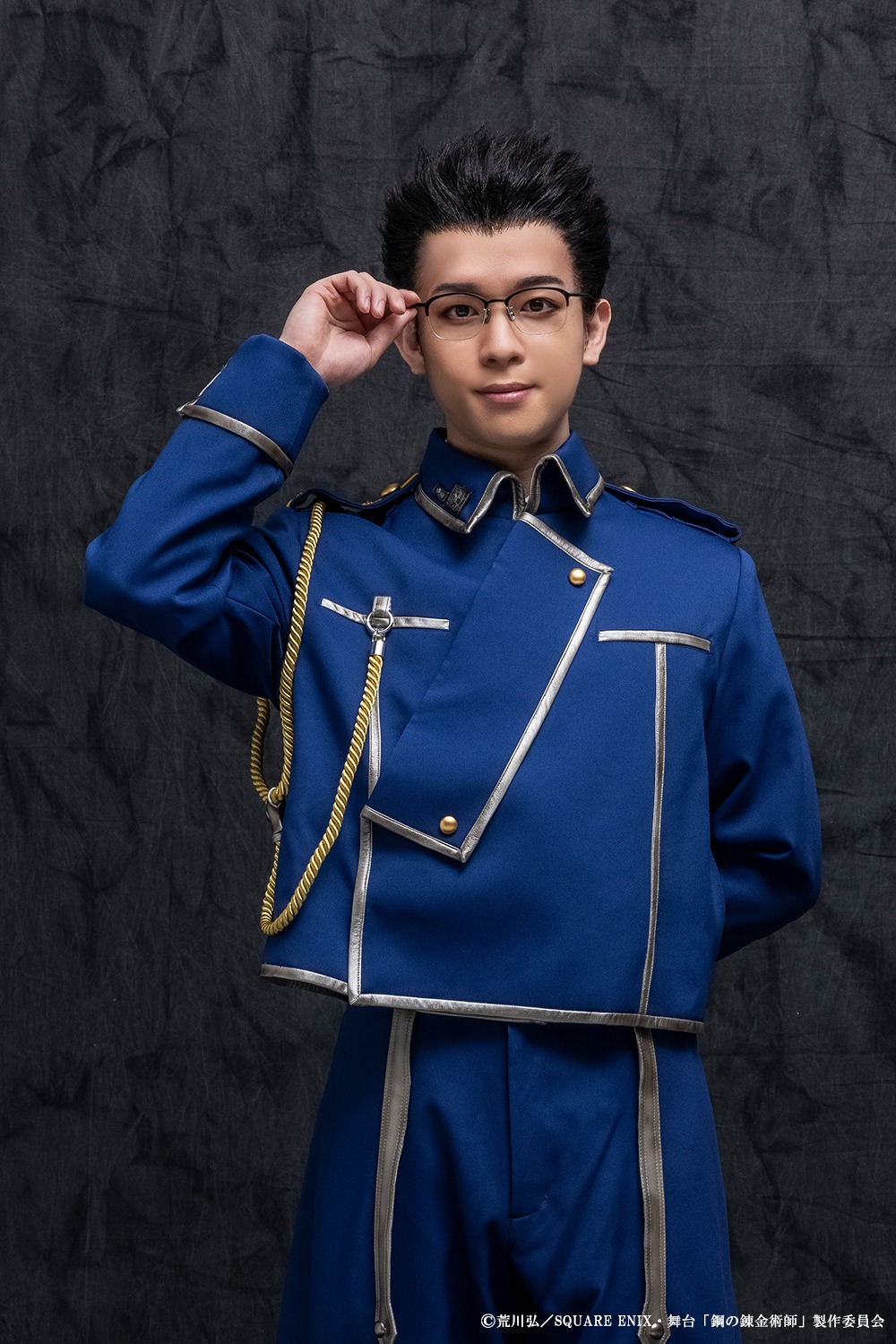 野口準演じるケイン・フュリー。