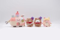 てのりぬいぐるみ4体セット。左から工場、くま工場長、しろくま、しろくまのぬいぐるみ。