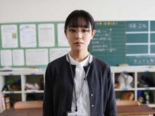 映画「先生の白い嘘」ビジュアル (c)2024「先生の白い嘘」製作委員会 (c)鳥飼茜／講談社