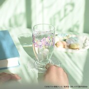 「【推しの子】｜アデリアレトロ台付グラス（B小町）」使用イメージ