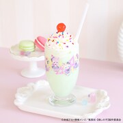 「【推しの子】｜アデリアレトロ台付グラス（B小町）」使用イメージ