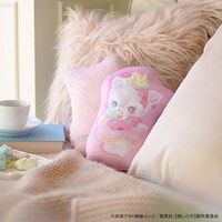 「【推しの子】｜ダイカットクッション（アイ）」使用イメージ