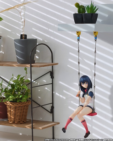 「宝多六花 wall figure」の設置イメージ。
