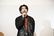 佐藤真冬役の矢野奨吾。