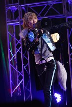 ウシミツ役の鵜澤正太郎。