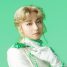 明音亜弥演じるゾイサイト。(c)武内直子・PNP／乃木坂46版 ミュージカル「美少女戦士セーラームーン」製作委員会2024