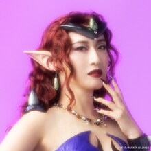 松原凜子扮するクイン・ベリル。