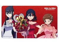 「描き下ろし 10周年 ドレスアップver. マルチデスクマット」