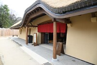 「もののけの里」にある「タタラ場」。