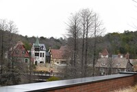 「魔女の谷」の様子。