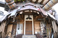 「ハウルの城」の入り口。