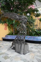 「ジブリの大倉庫」に新たに展示された「創造の翼」。