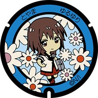 船見結衣のマンホール蓋。中町駅付近に設置。