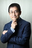 伊藤潤二 (c)東川哲也／朝日新聞出版