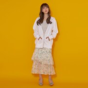 パーカーの着用イメージ。