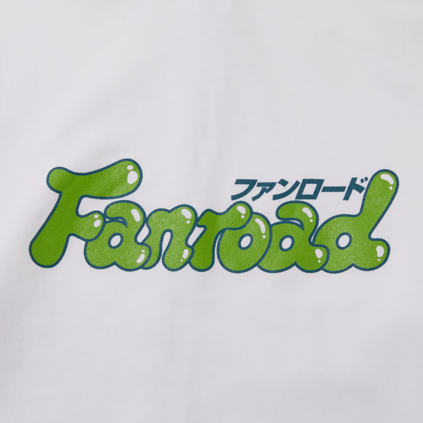パーカーのロゴ。
