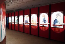 第3章より。 (c)咲坂伊緒／集英社