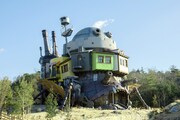 ハウルの城 (c) Studio Ghibli