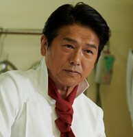 高橋克典演じるムッシュ。