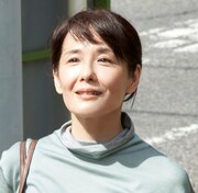 富田靖子演じる大杉裕子。
