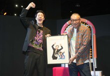 左から粗品、福本伸行。