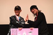 左から富野由悠季監督、出渕裕。