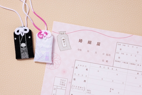 付録の「劇場版『名探偵コナン 100万ドルの五稜星（みちしるべ）』公開記念  秘密の婚姻届（りょうかたおもいのマリッジレコード）」イメージ