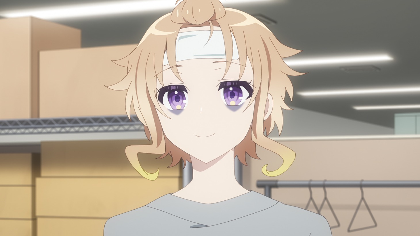 TVアニメ「声優ラジオのウラオモテ」第1話の場面カット。