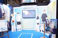 トムス・エンタテインメント/セガブースの様子。