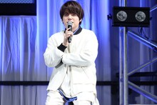 針生健吾役の内田雄馬。