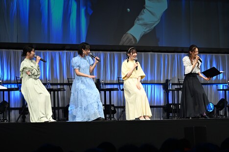 左から黒沢ともよ、朝井彩加、豊田萌絵、安済知佳。