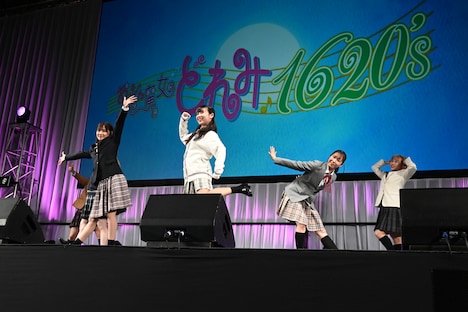 ダンサーによるパフォーマンスの様子。