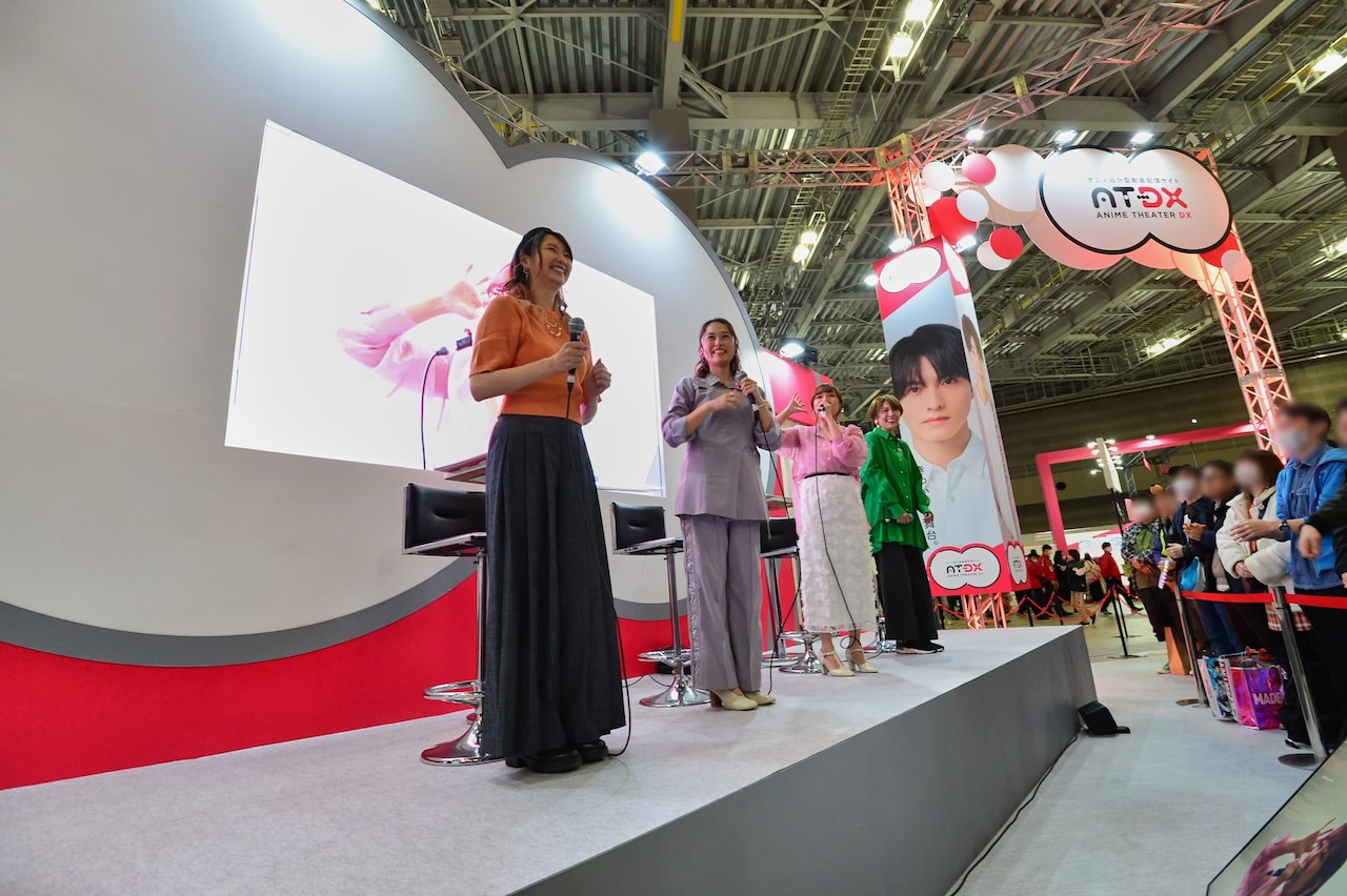 寺島拓篤とスフィア登壇のAT-Xブース、スフィアはキャンピングカーで15年振り返る