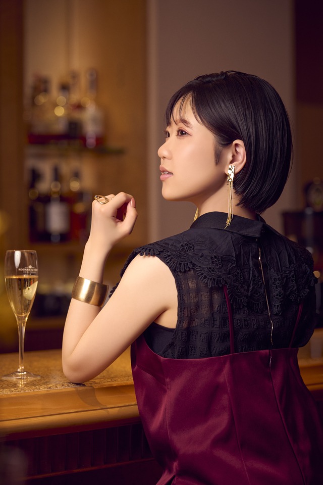 東山奈央
