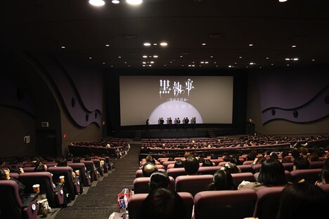 TVアニメ「黒執事 寄宿学校編」先行上映会の様子。