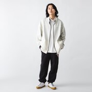 アルティメットまどかモデルのブルゾンの着用イメージ。