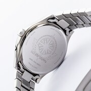 アルティメットまどかモデルの腕時計。