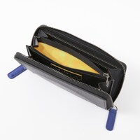 夏油傑モデルの長財布。