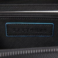 五条悟モデルの長財布。