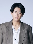 オランダ役の磯野亨。