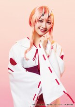 石田千穂（STU48）扮するシュナ。