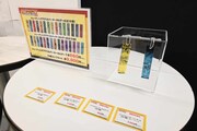物販会場で販売されているグッズの一部。