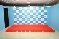 表彰台を模したフォトスポット。