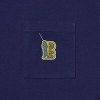 「名探偵コナン」とUTのコラボTシャツ。(c)青山剛昌／小学館・読売テレビ・TMS 1996