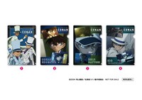 2500円の会計ごとに配布されるクリアファイル。